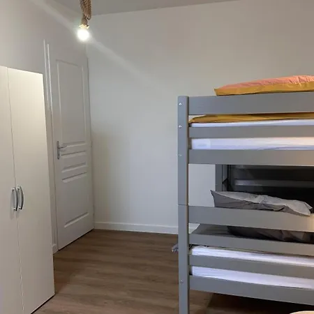 Holiday home Rural Avec Animaux, Wi-fi, Parking, Proche Nature - Fr-1-489-561 *
